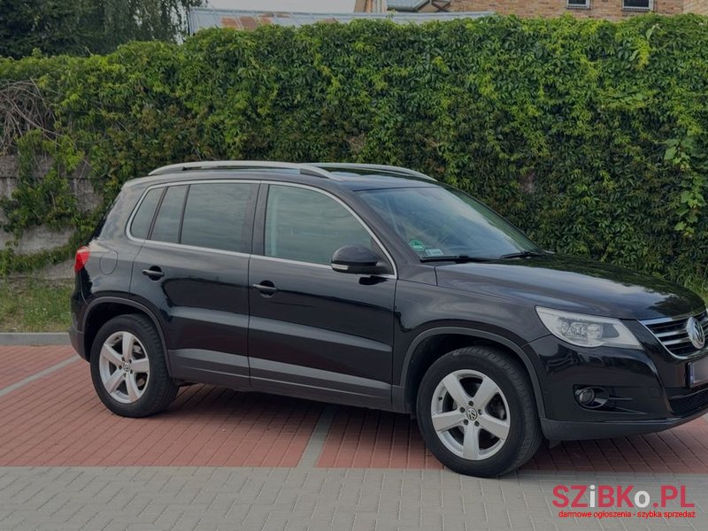2009' Volkswagen Tiguan photo #4
