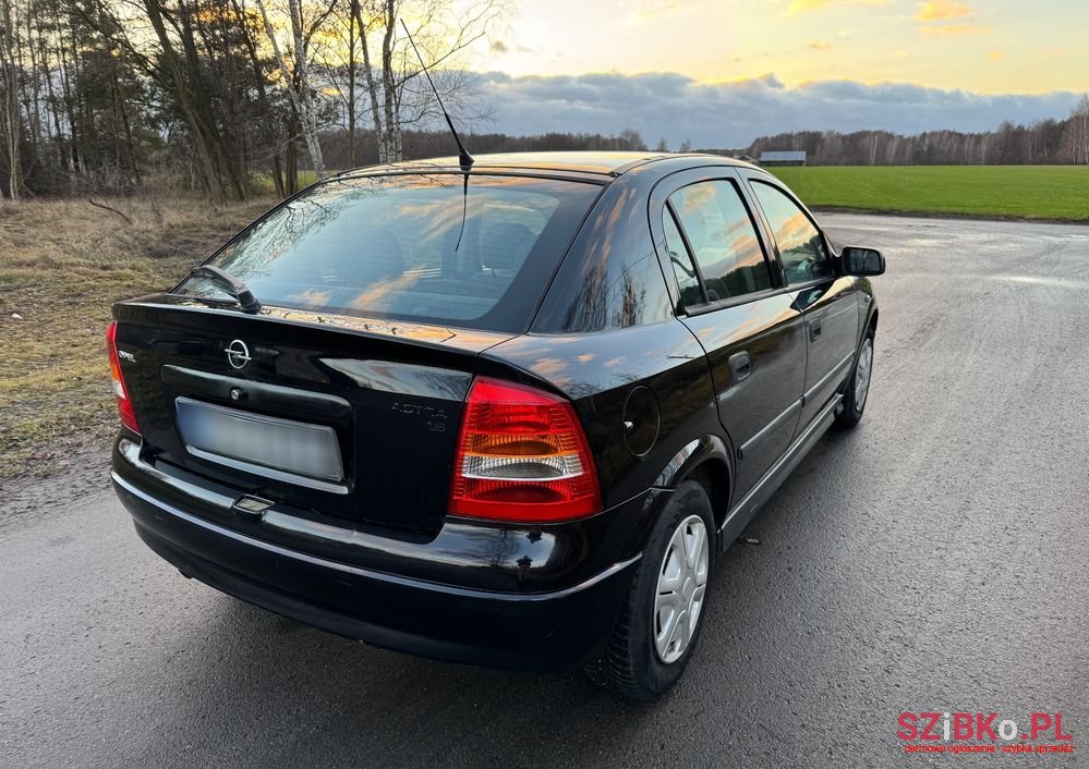 2002' Opel Astra 1.6 Elegance photo #5