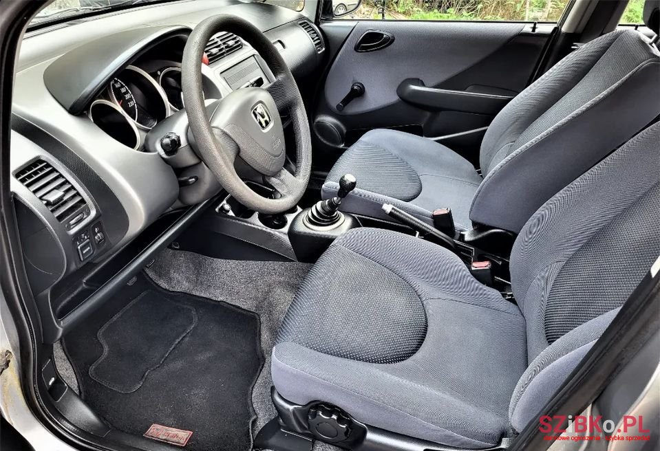 2005' Honda Jazz photo #5