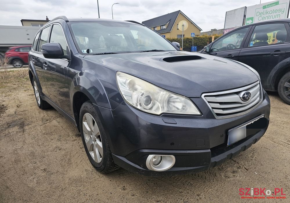 2014' Subaru Outback photo #1