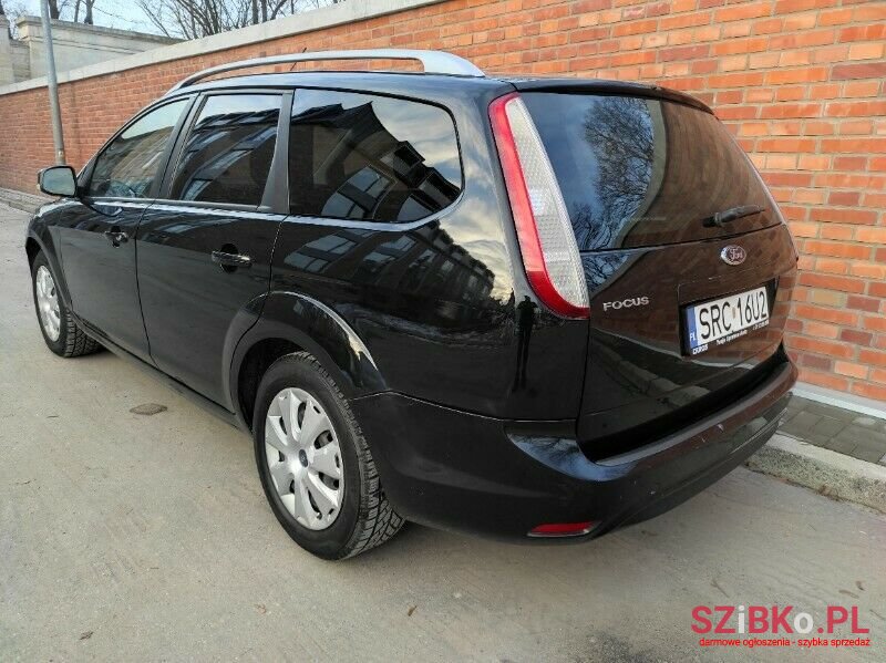 2009' Ford Focus photo #4