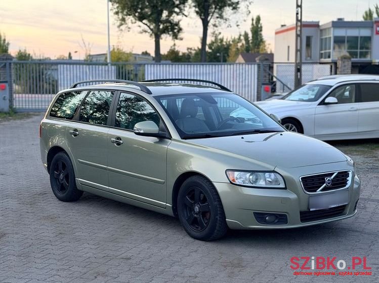 2010' Volvo V50 photo #2