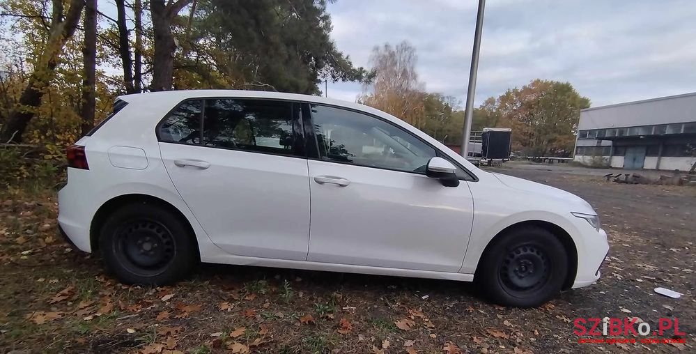 2020' Volkswagen Golf photo #2