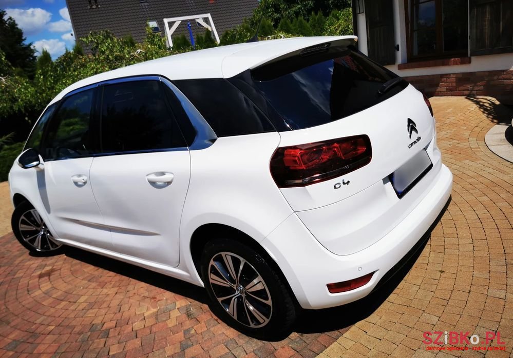2017' Citroen C4 Picasso photo #4