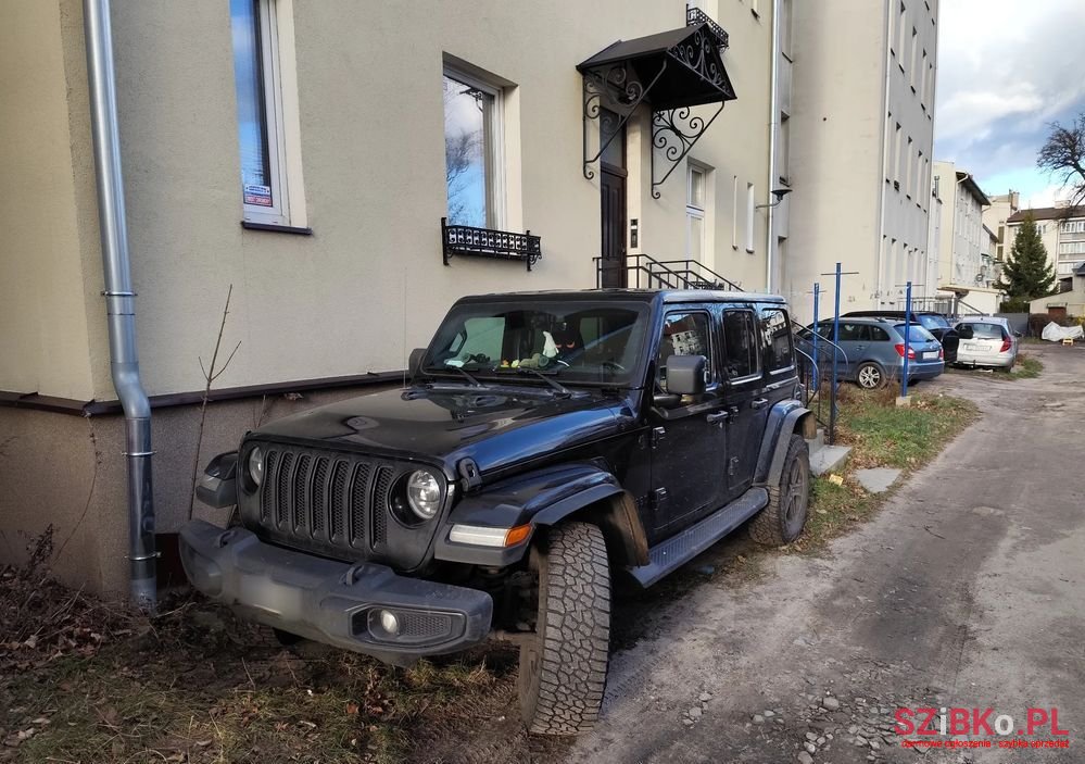 2020' Jeep Wrangler photo #2