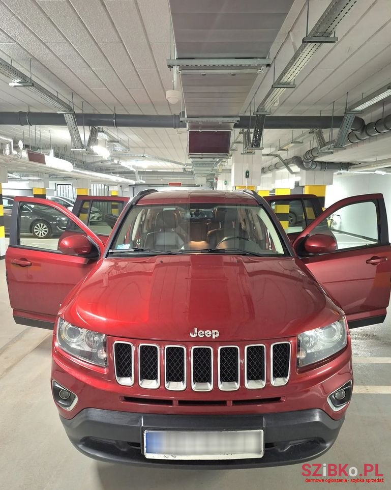 2015' Jeep Compass 2.0 4X2 North photo #2