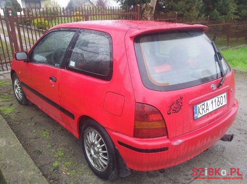 1997' Toyota Starlet photo #2