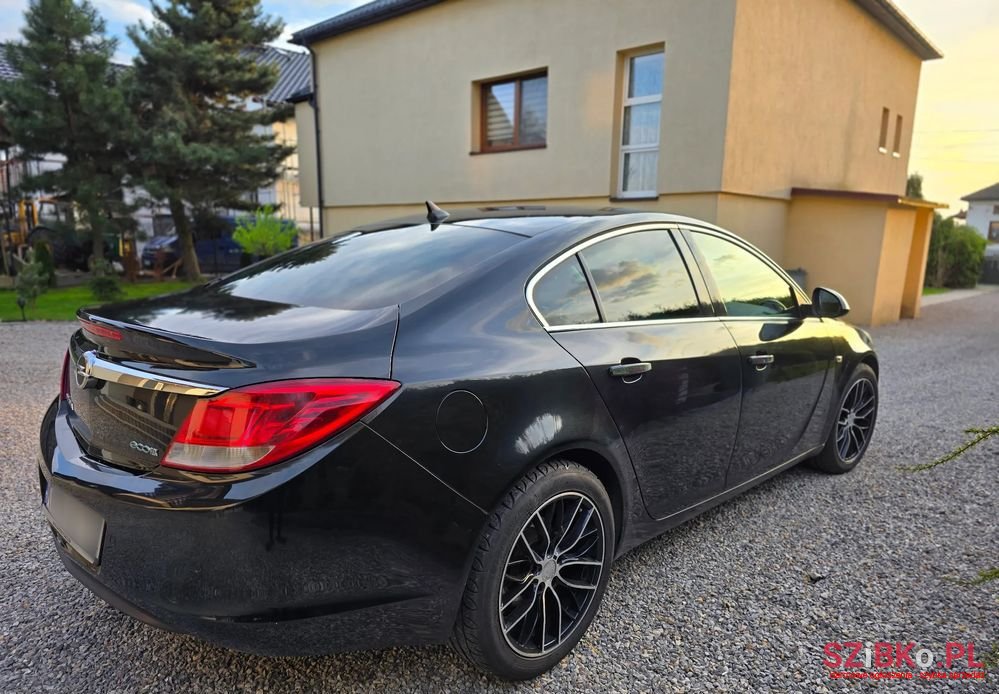 2011' Opel Insignia photo #6