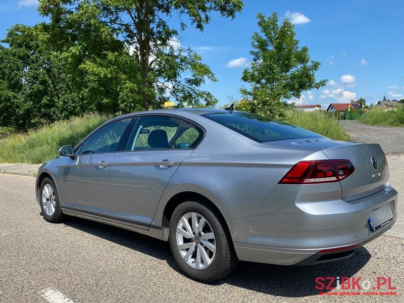 2020' Volkswagen Passat photo #6