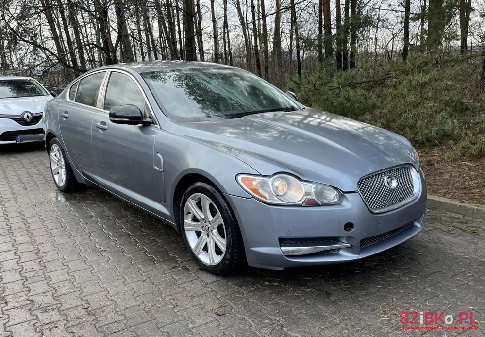 2010' Jaguar XF 3.0 V6 D Luxury photo #1