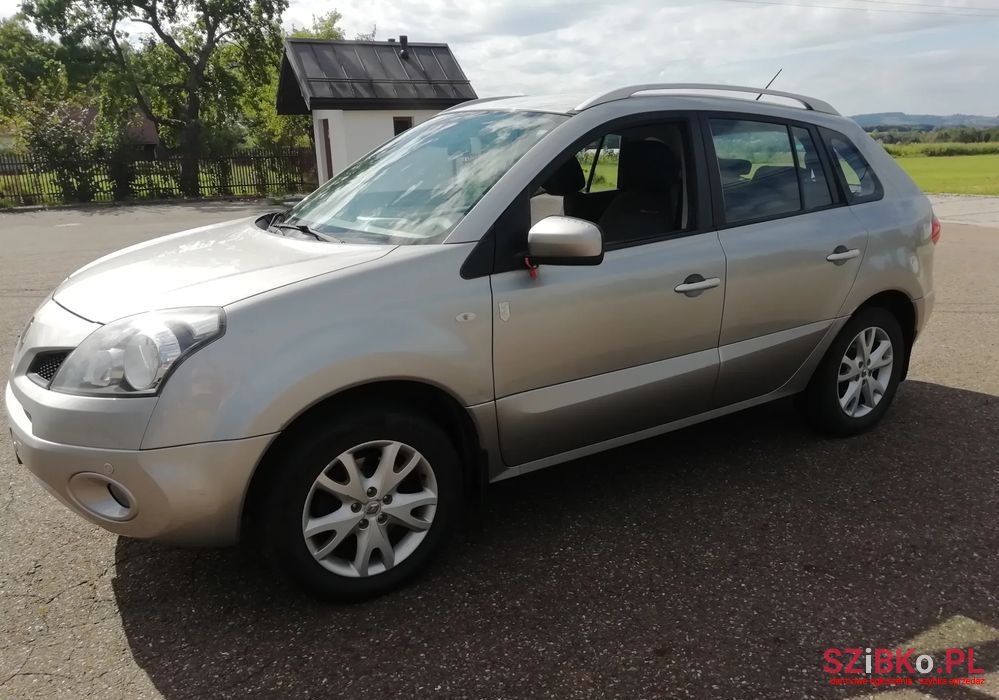 2008' Renault Koleos photo #2