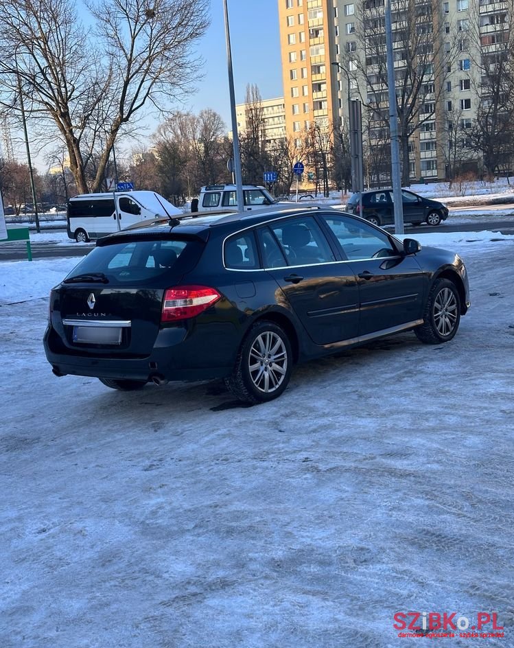 2010' Renault Laguna photo #4