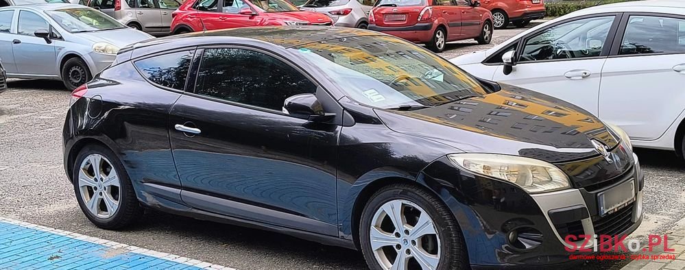 2009' Renault Megane photo #4