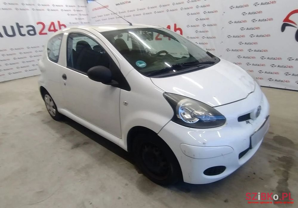 2011' Toyota Aygo 1.0 Vvt-I photo #1