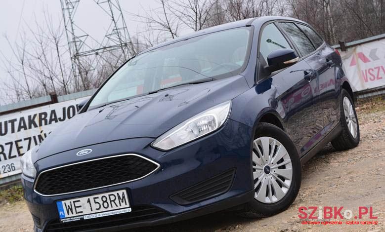 2017' Ford Focus photo #2