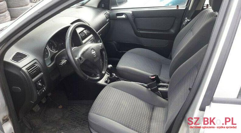 2004' Opel Astra photo #3