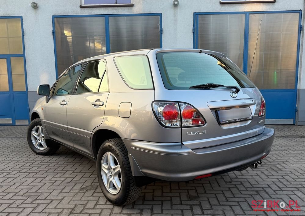 2002' Lexus RX 300 Luxury photo #1