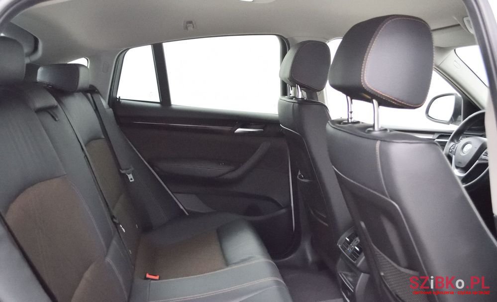 2017' BMW X4 Xdrive20I Xline photo #4