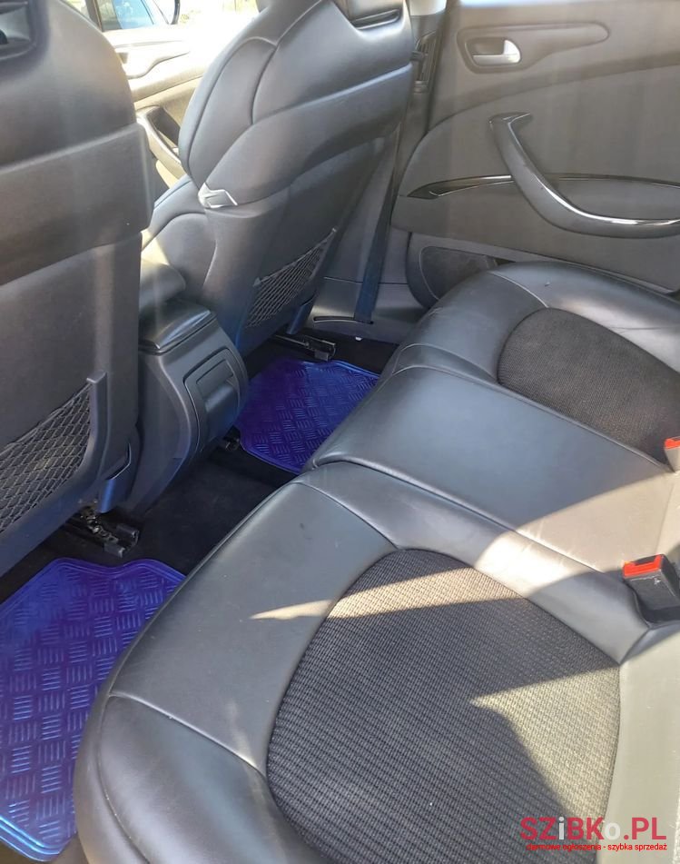 2010' Citroen C5 photo #2