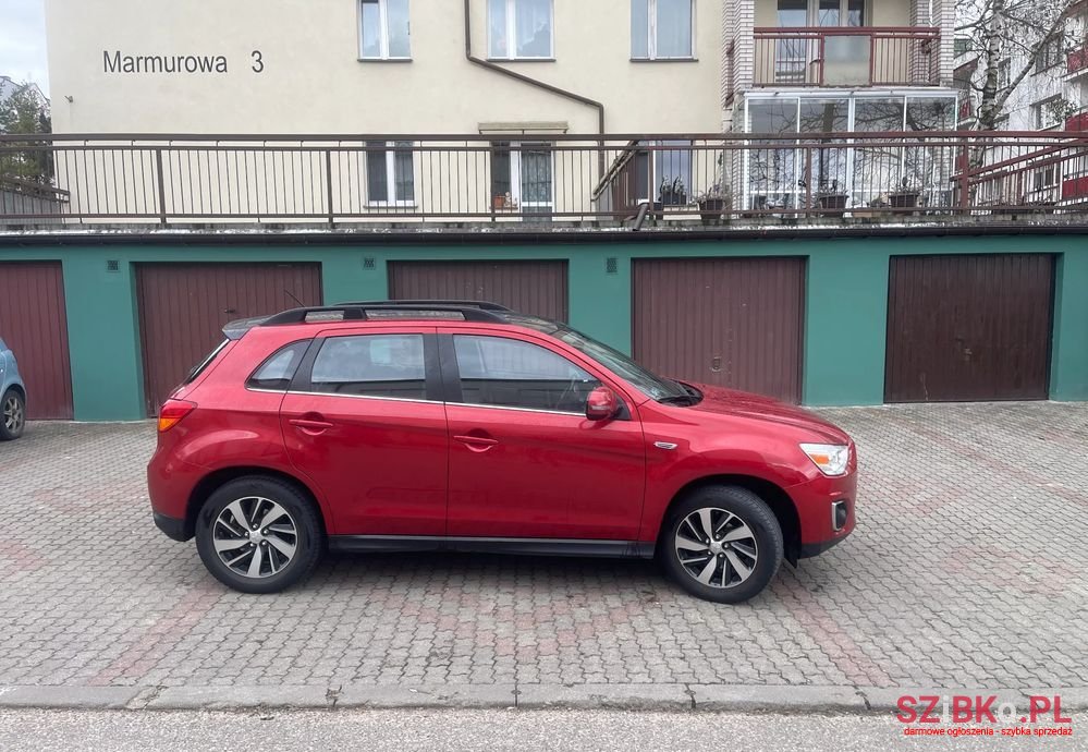 2015' Mitsubishi ASX photo #4