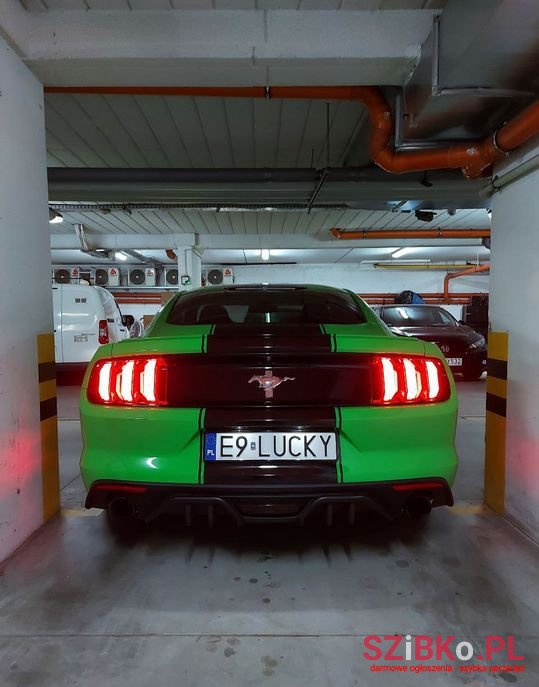 2016' Ford Mustang photo #3