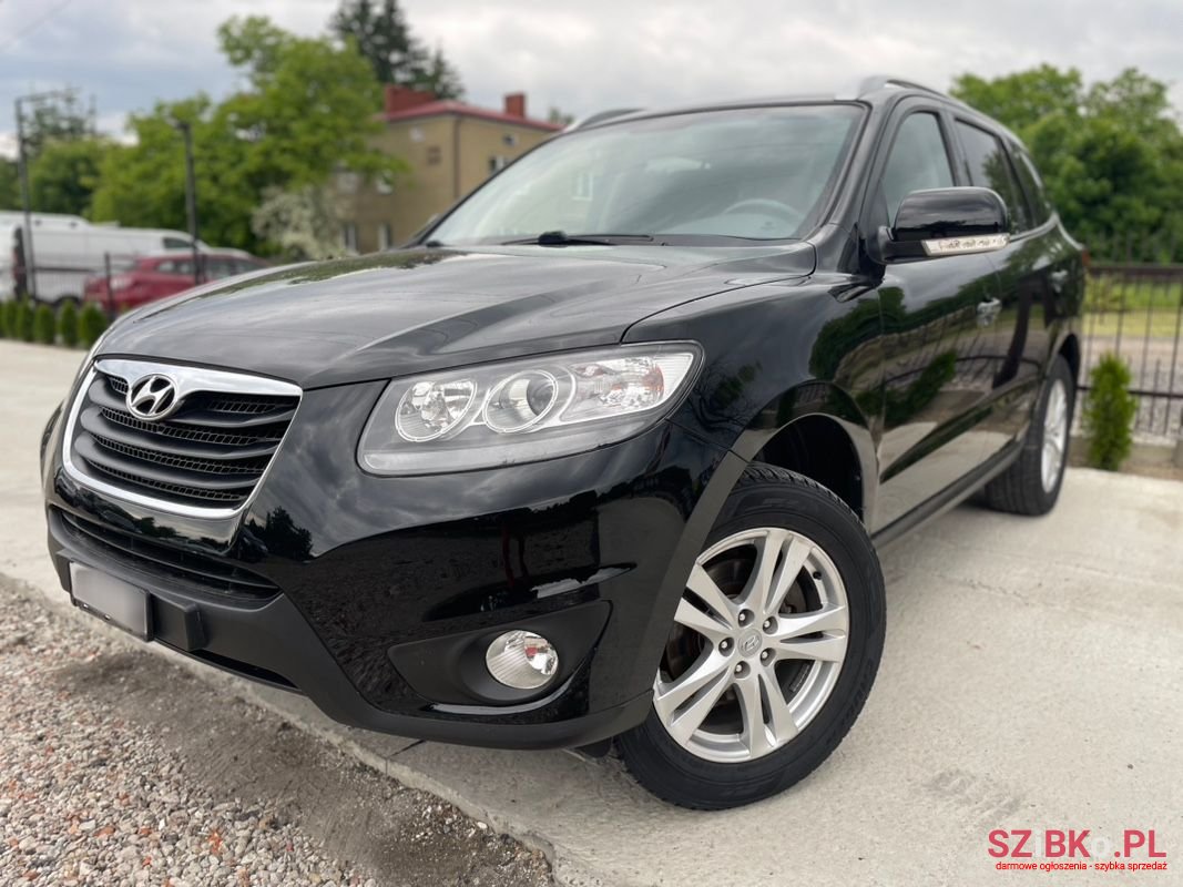 2011' Hyundai Santa Fe photo #5