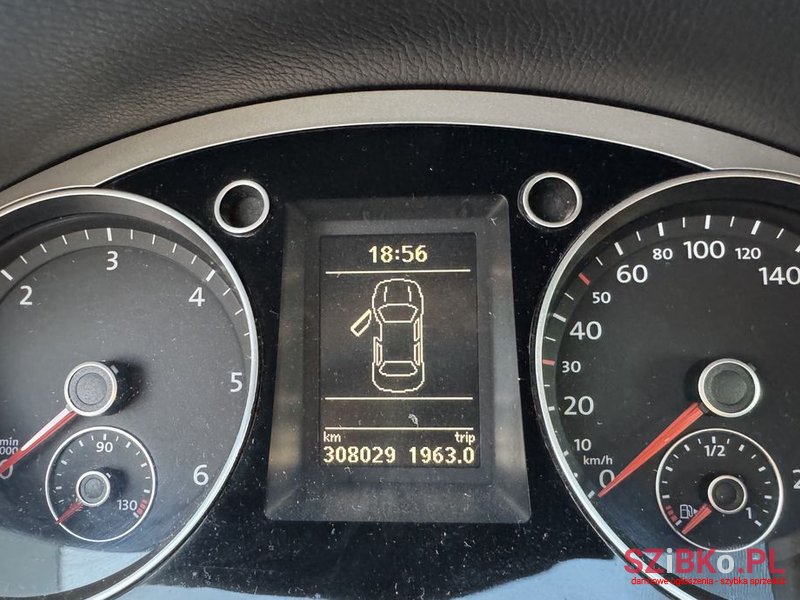 2008' Volkswagen Passat 2.0 Tdi Dpf Dsg photo #4