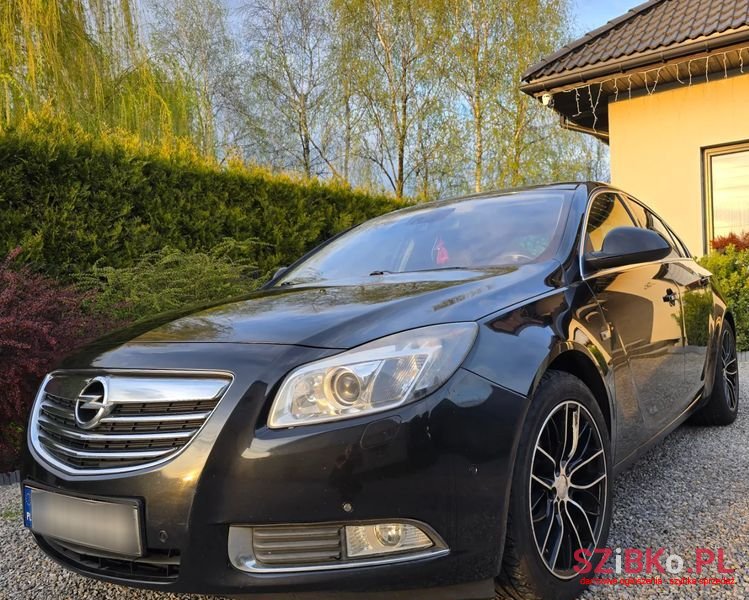 2011' Opel Insignia photo #2