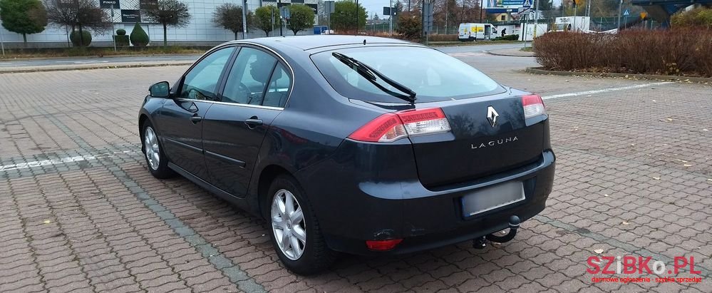 2008' Renault Laguna photo #4