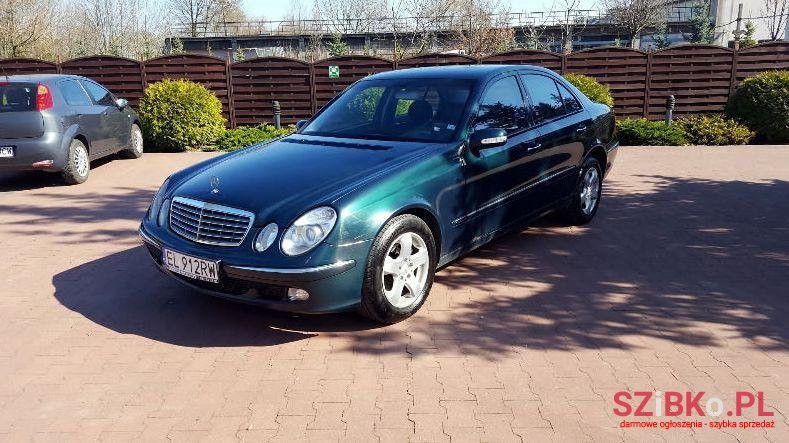 2002' Mercedes-Benz Klasa E photo #2