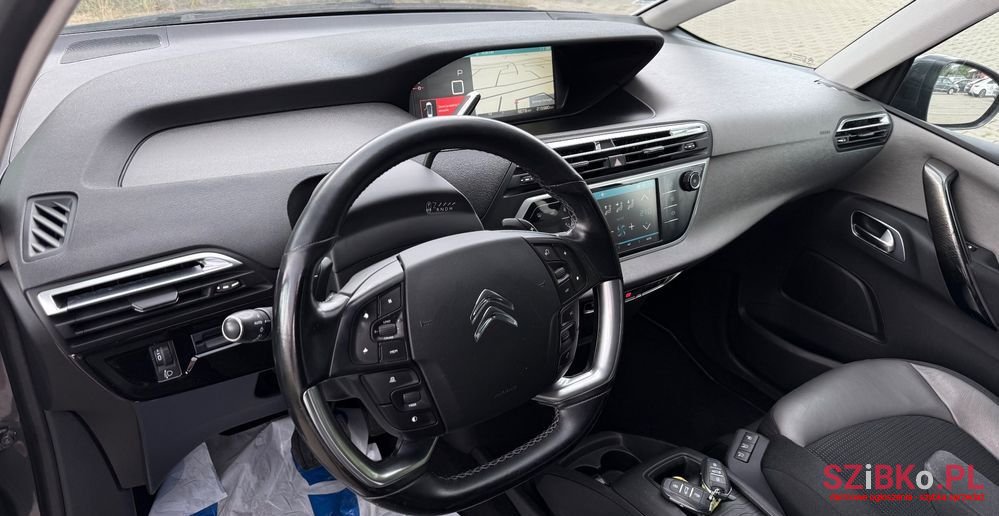 2017' Citroen C4 Grand Picasso photo #6