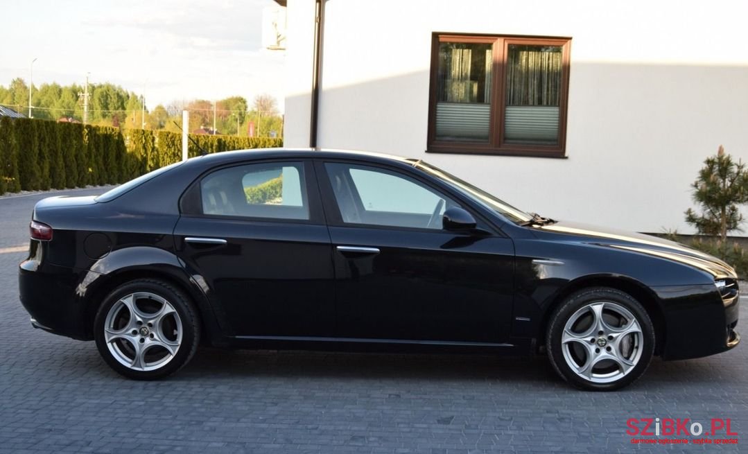 2007' Alfa Romeo 159 photo #3