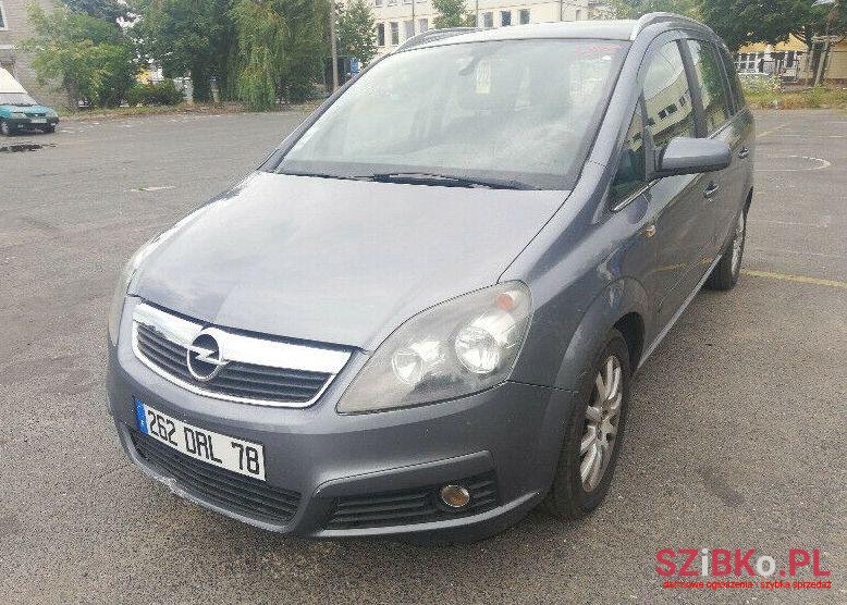 2006' Opel Zafira photo #1