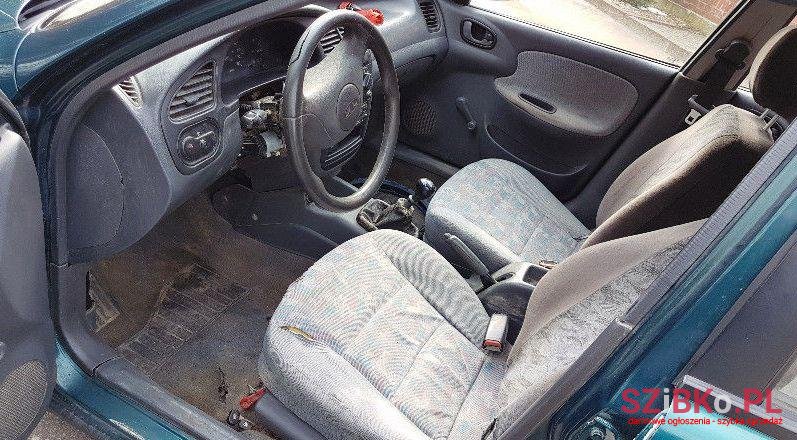 2000' Daewoo Lanos photo #1