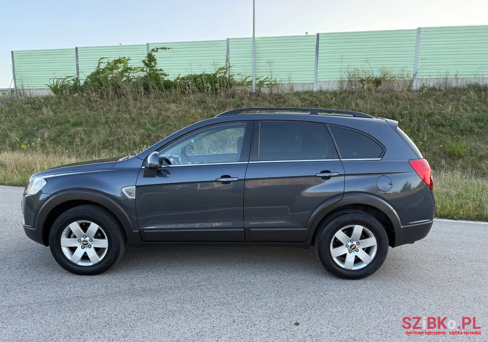 2007' Chevrolet Captiva 2.4 Ls photo #3
