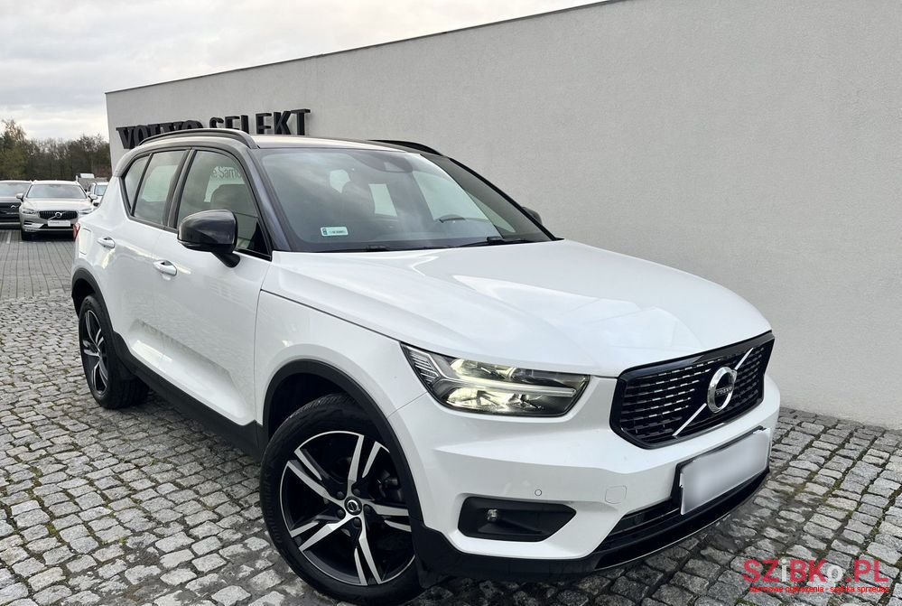 2020' Volvo Xc 40 photo #2