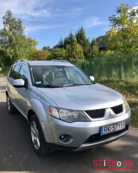 2007' Mitsubishi Outlander photo #5