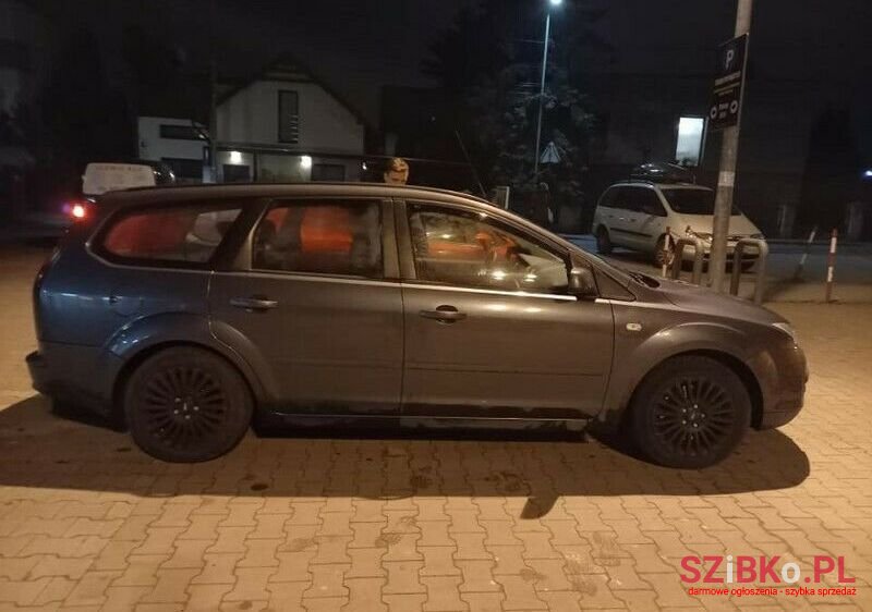 2005' Ford Focus photo #1