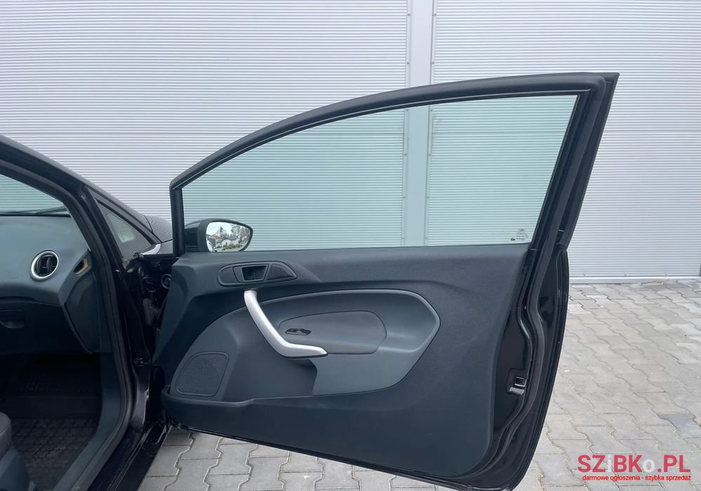 2008' Ford Fiesta 1.4 Tdci Titanium photo #2