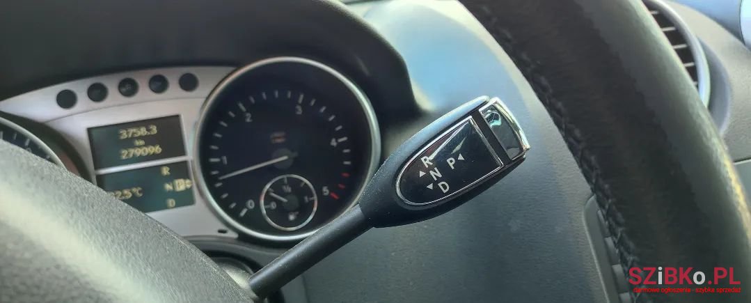 2009' Mercedes-Benz Ml photo #5