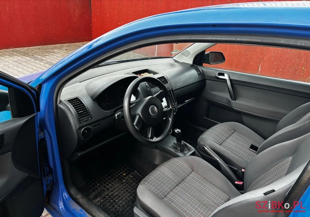 2005' Volkswagen Polo 1.2 Comfortline photo #6