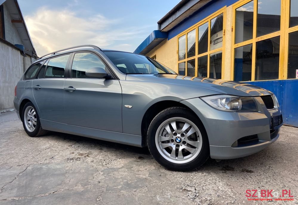 2006' BMW 3 Series 318I photo #3