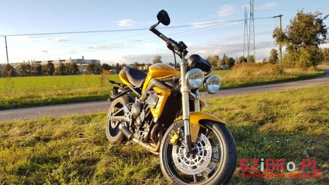 2010' Triumph photo #1