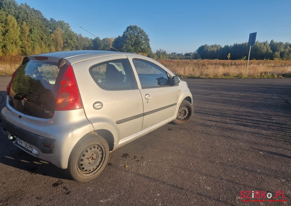 2007' Peugeot 107 photo #6
