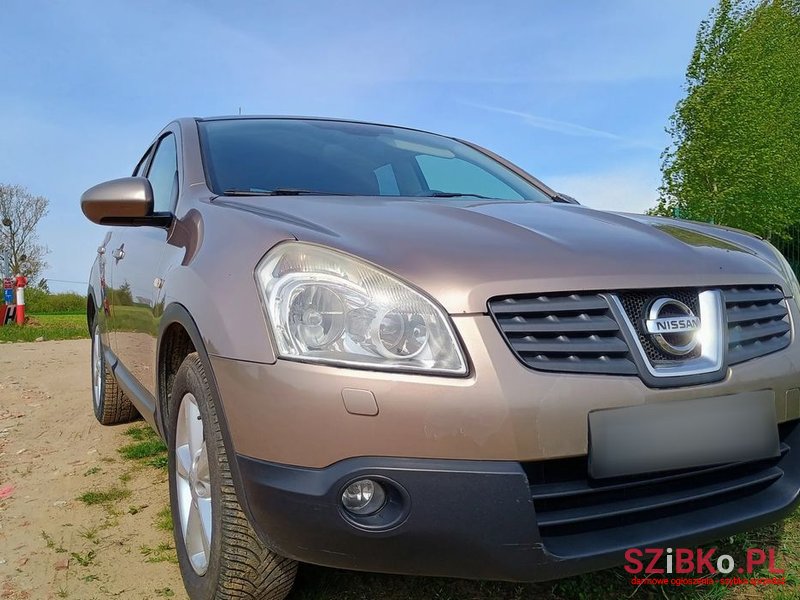 2007' Nissan Qashqai 2.0 4X4 Tekna photo #2