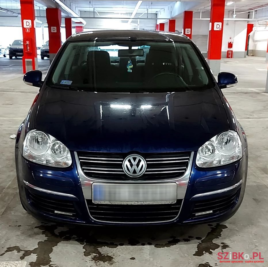 2006' Volkswagen Jetta 1.6 Fsi Comfortline photo #1