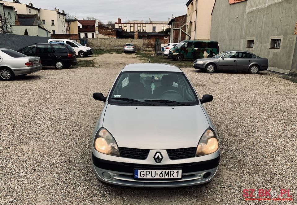 2003' Renault Clio photo #3