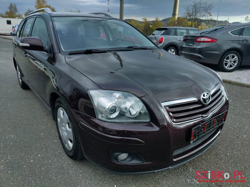 2007' Toyota Avensis photo #1