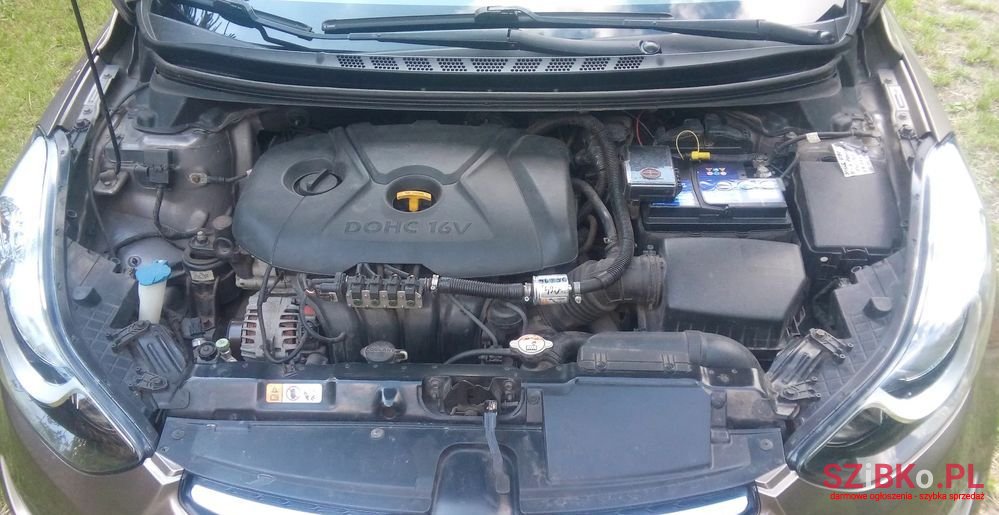 2011' Hyundai Elantra photo #6