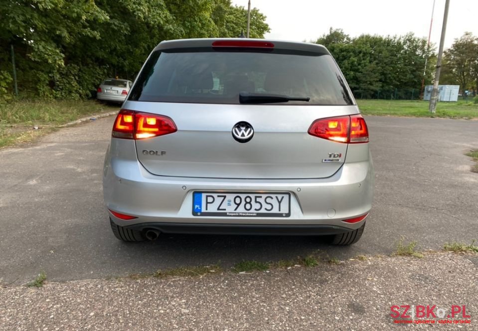 2016' Volkswagen Golf photo #5